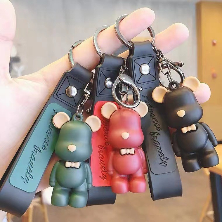 Internet Celebrity Couple Violence Bear Keychain Pendant Women's Creative Explosions Simple Cute Student Schoolbag Car Key Chain