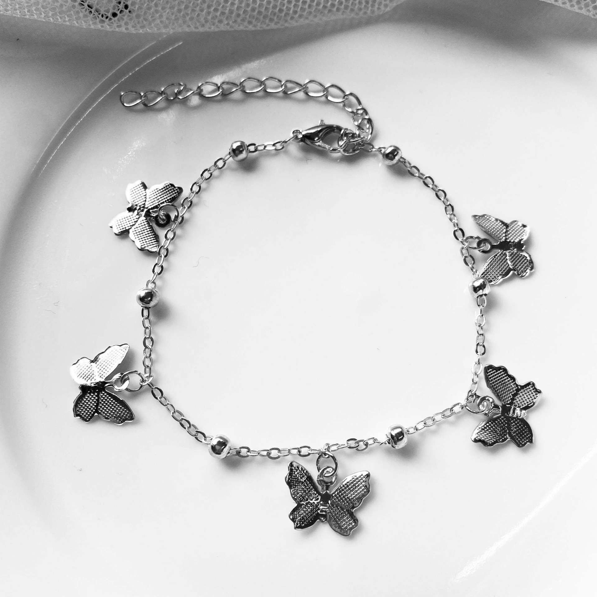 Europe and the United States cross-border metal jewelry new beach anklet hollow butterfly pendant handmade anklet accessories spot wholesale