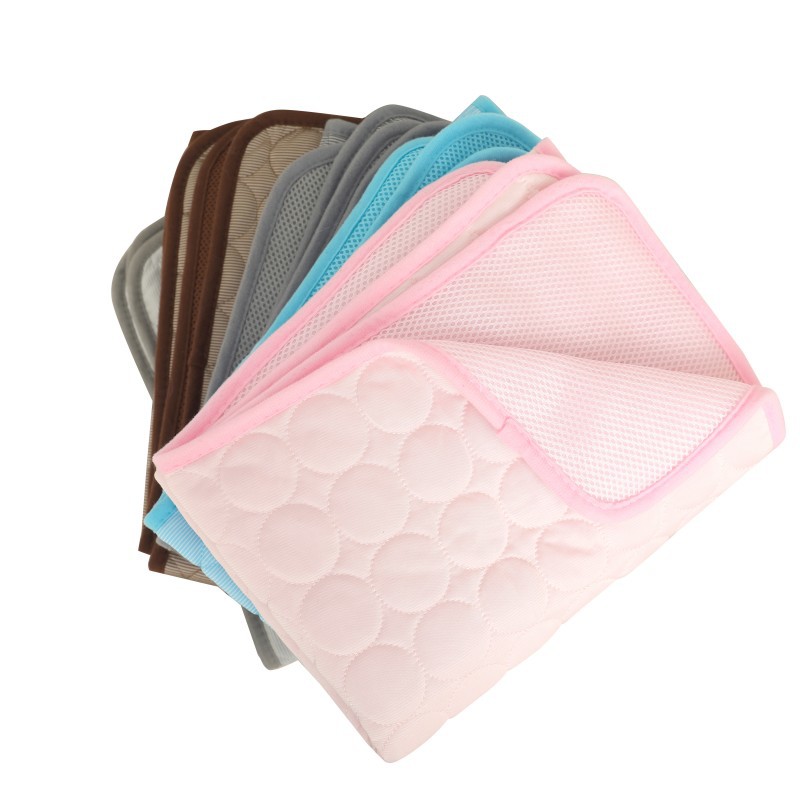 Pet Ice Silk Mat Summer Cooling Mat Sofa Mat Breathable Non-Slip Anti-Biting Dog Kennel Ice Mat Summer Cool Dog Mat