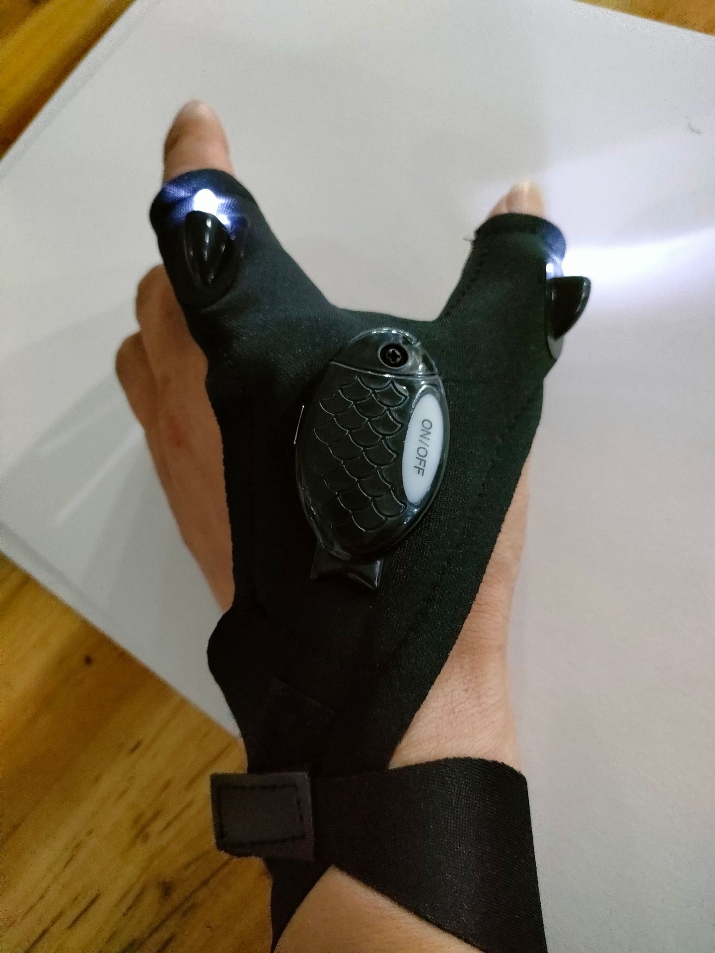 Rechargeable LED night fishing with light fishing gloves night fishing gloves outdoor lighting fishing gear fishing supplies