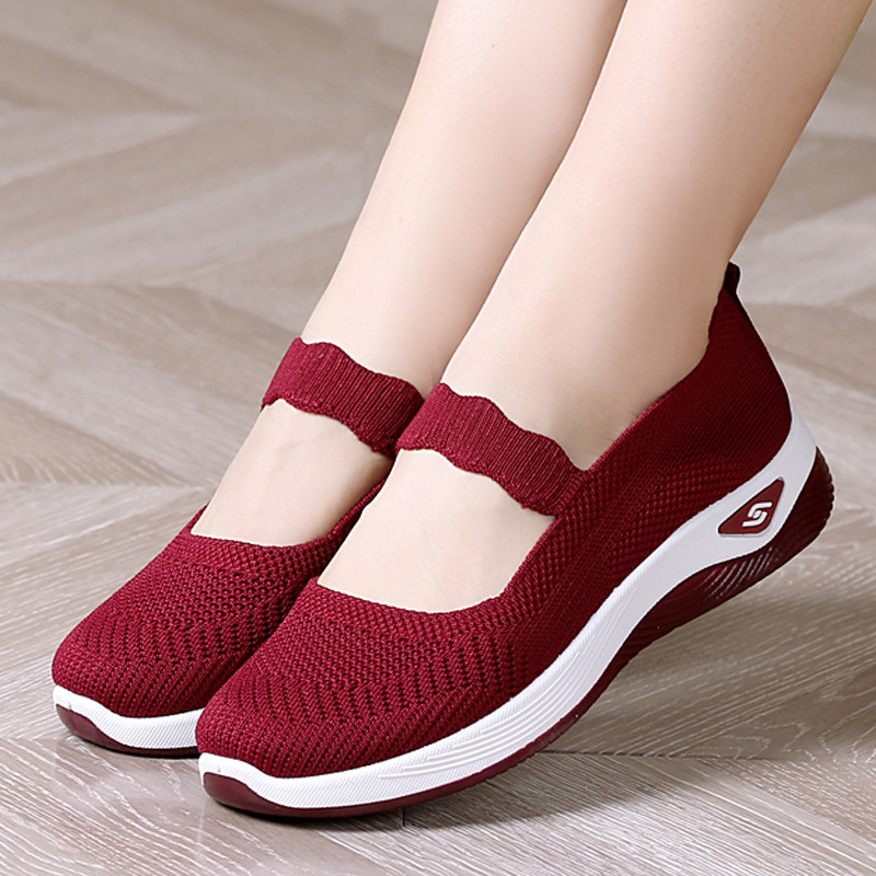 Spring and Summer new shallow mouth old Beijing cloth shoes soft bottom breathable slip-on flying woven breathable women's shoes summer mom shoes