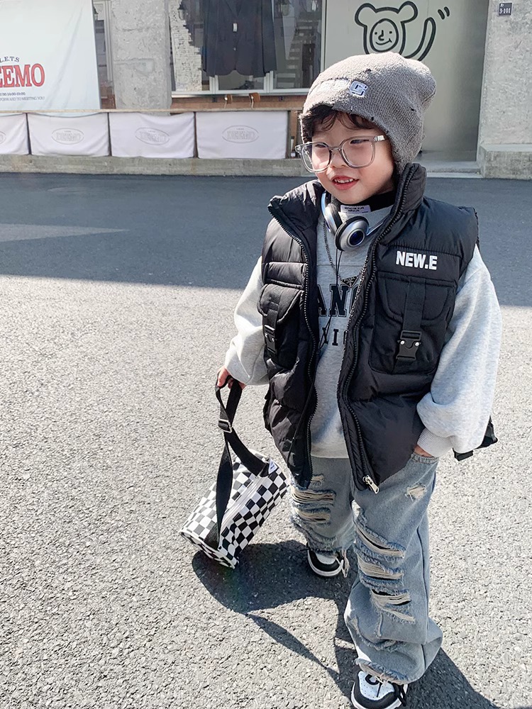 Children's spring and autumn clothing boys' ripped jeans trendy cool handsome pants trousers autumn thin 2023 New