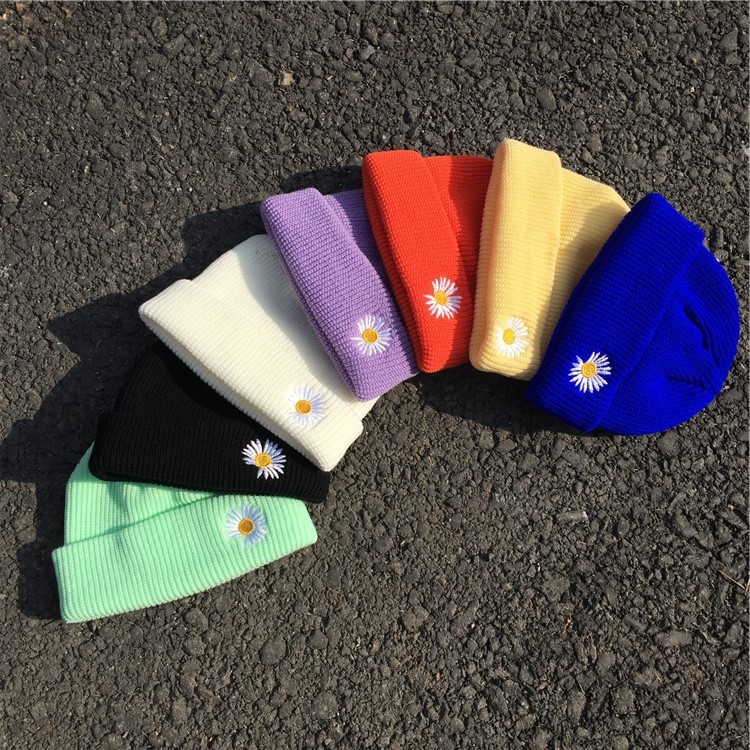 Star Daisy Knitted Spring Wool Hat Cold Hat Solid Color Melon Hat Small Flower Landlord Hat Yuppie Hat Tide