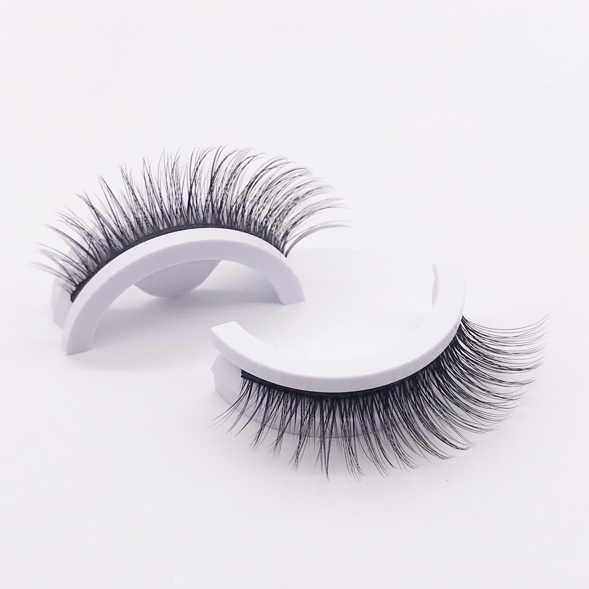 Hot sale a pair of soft self-adhesive false eyelashes easy to wear double rubber strip self-adhesive eyelashes factory wholesale