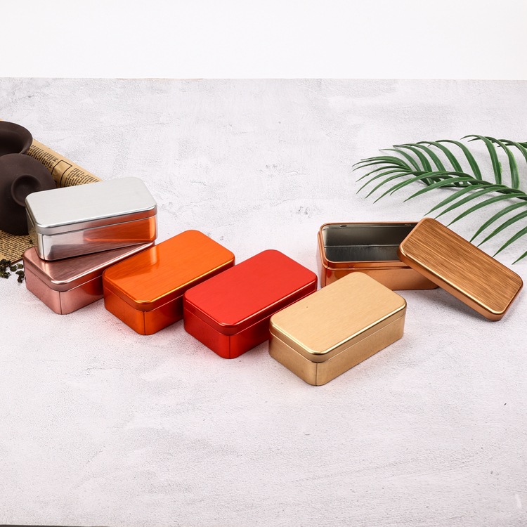 Factory tinplate tea can packaging iron box convenient small storage box brushed tea metal box poker card box