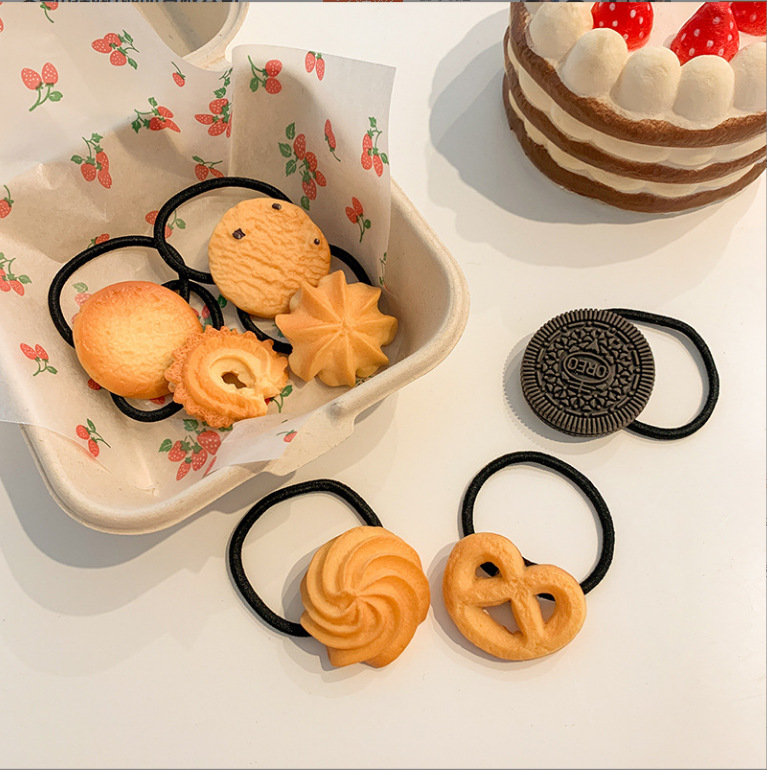 2022 new creative Cookie Cookie hair ring simulation Oreo side clip hairpin cute funny hair accessories women Wholesale