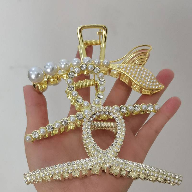 Factory direct Korean version of large metal simple grab clip back hair temperament shark clip Internet red clip hair accessories