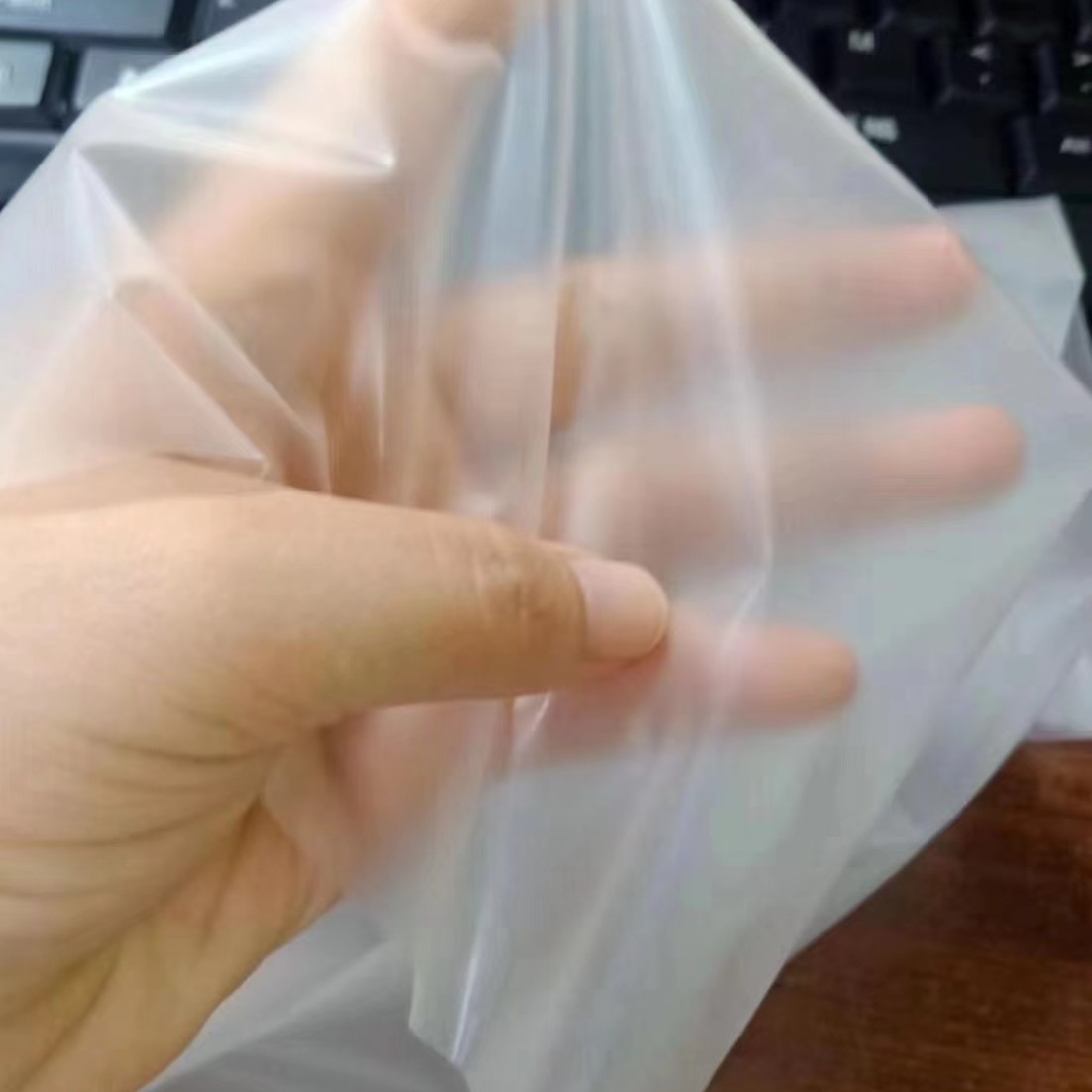 Spot supply TPU-20 semi-permeable TPU washing mark mark blank TPU trademark with double fog TPU washing mark