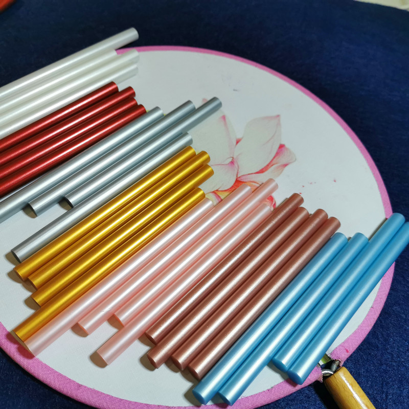 Metallic pearlescent furniture repair base filling beauty seam fire paint wax hot melt glue stick envelope Li is file bag seal