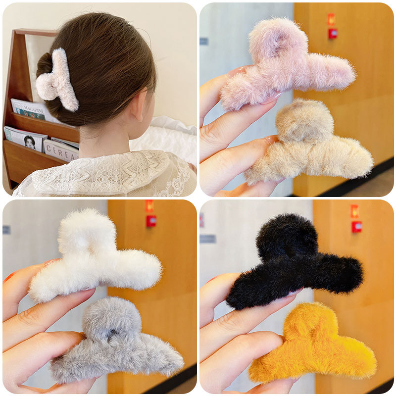 Plush hair clip women's summer fur hair clip back head shark clip small size South Korea children's solid color headdress wholesale
