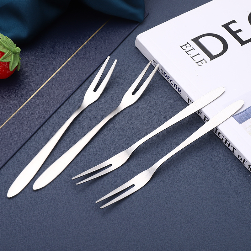304 Stainless Steel Thickened Fruit Fork Creative Cake Food Fork Household Small Fork Dessert Moon Cake Two Toothed Fork