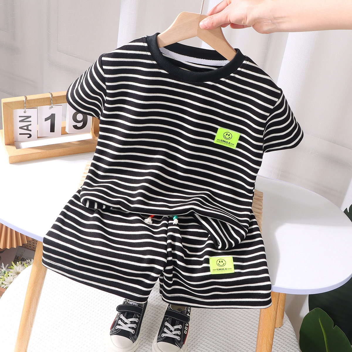 New children's summer Korean style western style baby short-sleeved shorts two-piece summer trendy striped casual
