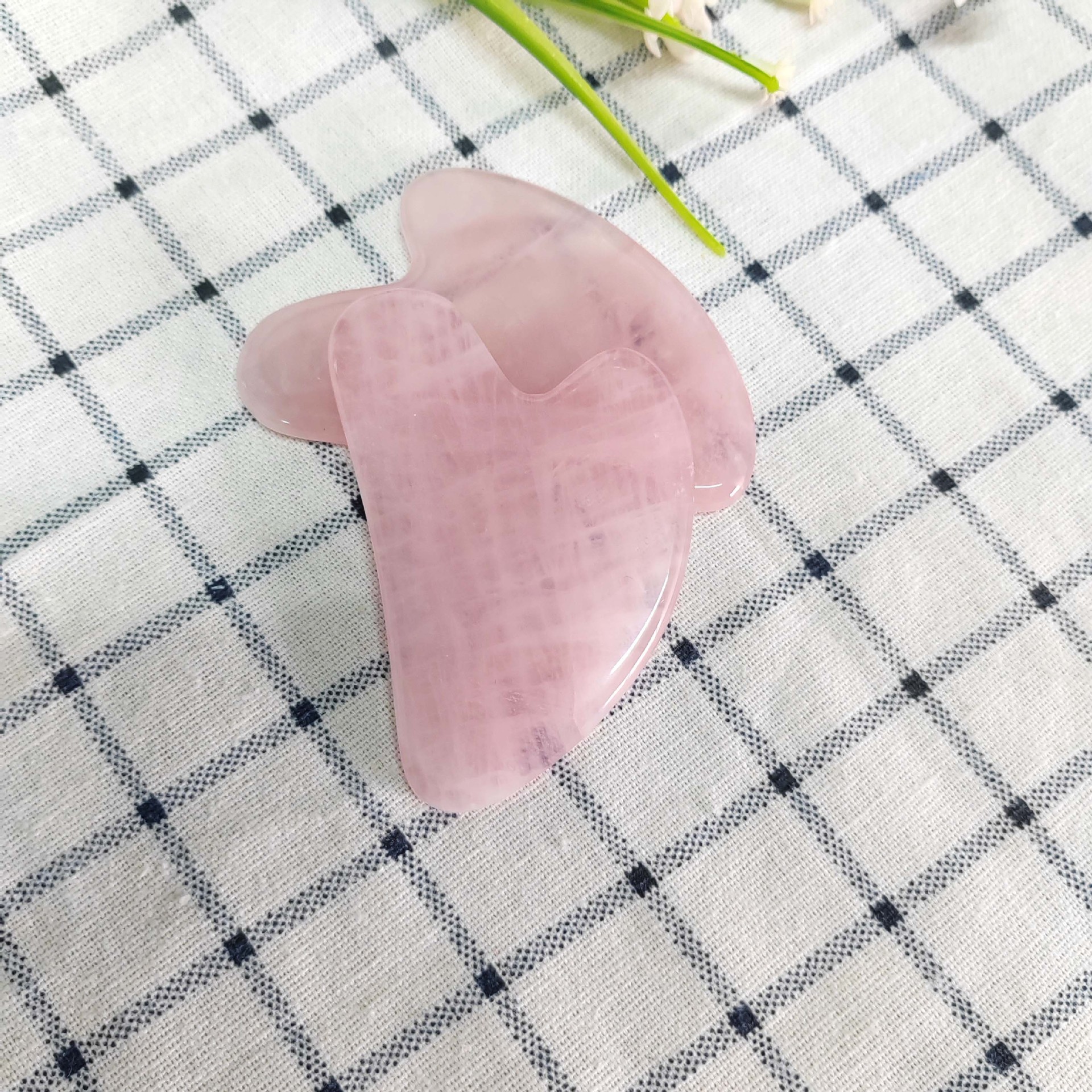 工場現物顔掻爬粉晶掻爬水晶板ハート型マッサージ器顔専用養生保健