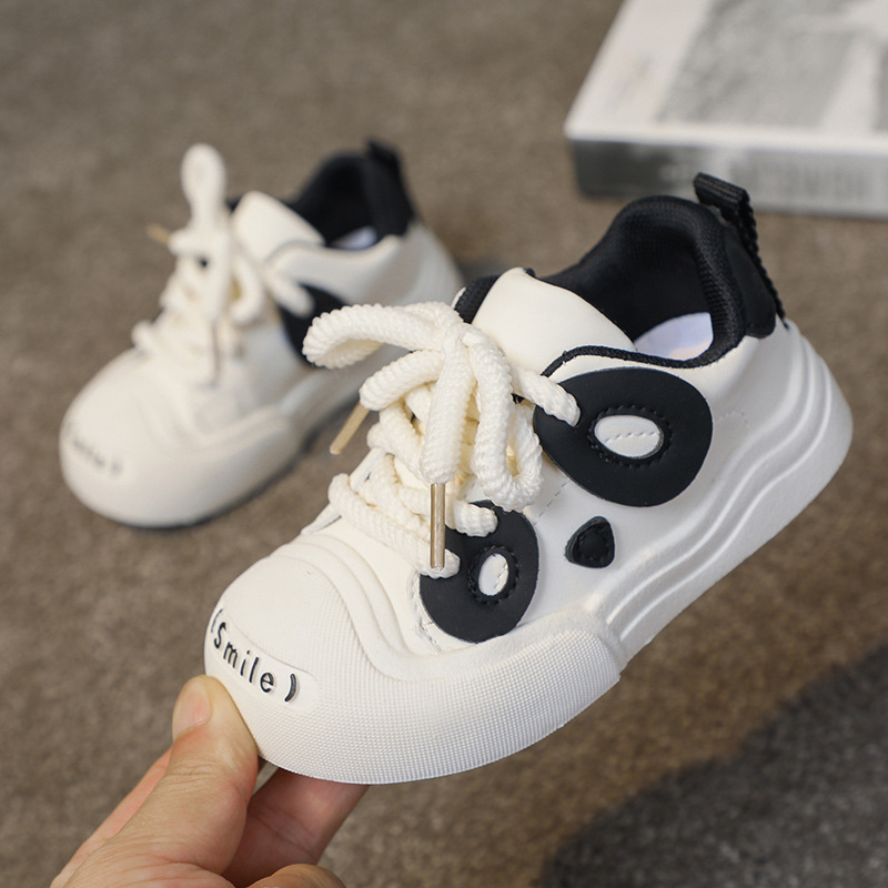 Children's autumn leather shoes boys' waterproof sports girls' closed toe casual board shoes children's anti-collision closed toe soft bottom