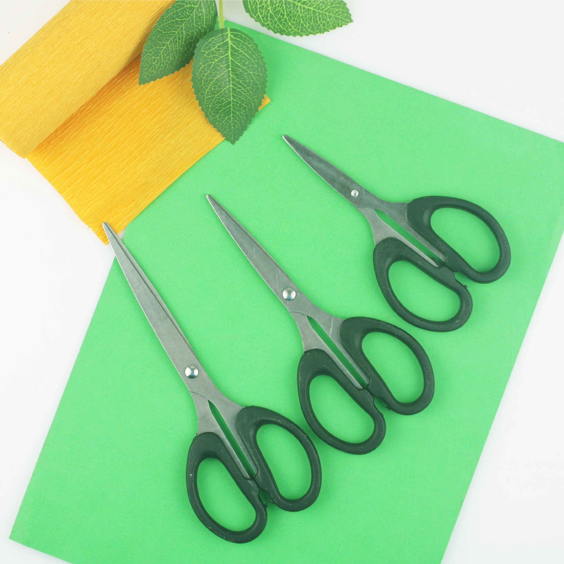 Factory wholesale baby stainless steel handmade scissors student office stationery paper-cut scissors household scissors