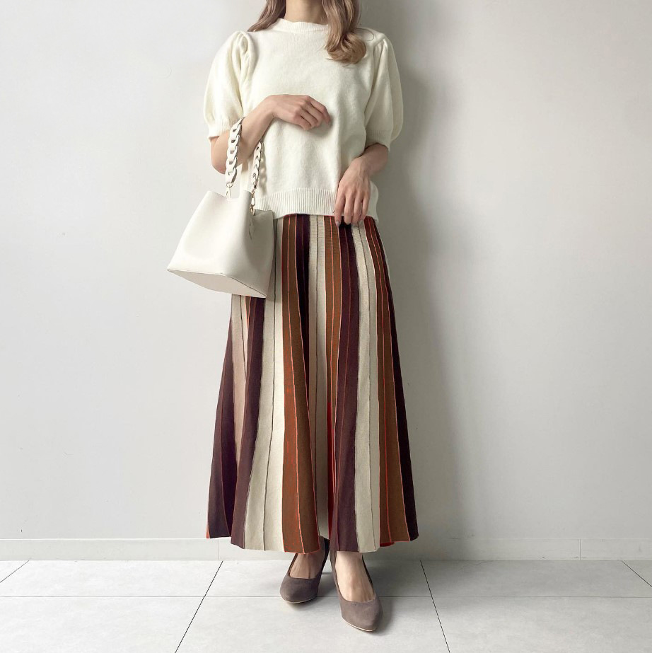 In stock! 2022 autumn and winter New Japanese Letian ins cross-border Amazon knitted vertical striped pleated skirt