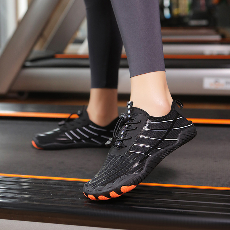 Indoor Fitness Shoes Men's and Women's Rope Skipping Shoes Soft Sole Yoga Creek Tracing Lovers Shoes Outdoor Swimming Shoes