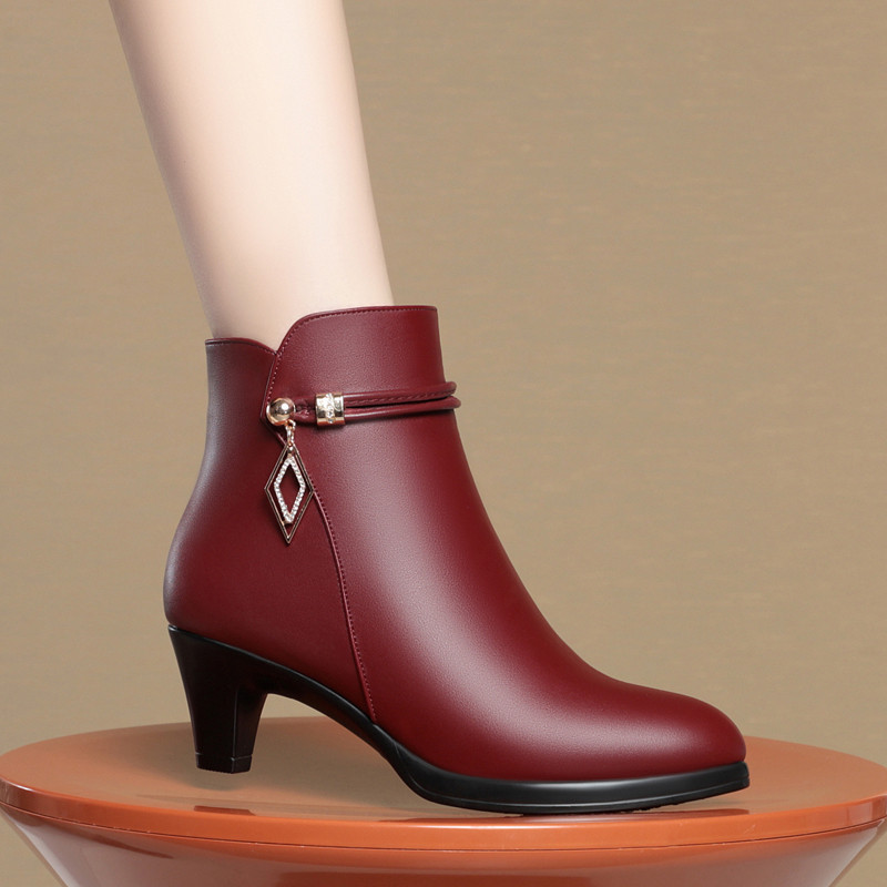 Women's short boots autumn and winter new cotton-padded shoes mid heel boots middle-aged women's leather boots single boots waterproof platform fleece-lined fashion women's boots