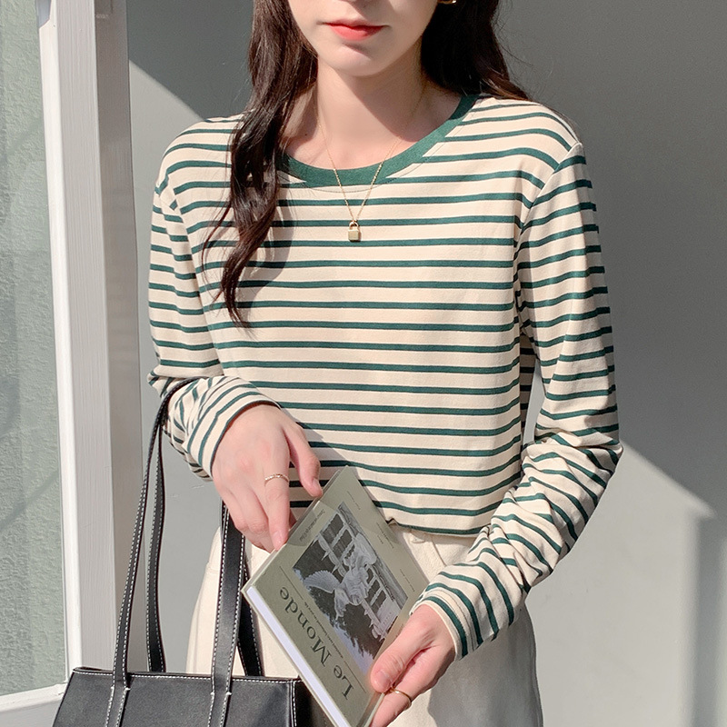 Striped bottoming shirt Women's inner wear spring and autumn Western style round neck loose slimming versatile long sleeve T-shirt casual outerwear top