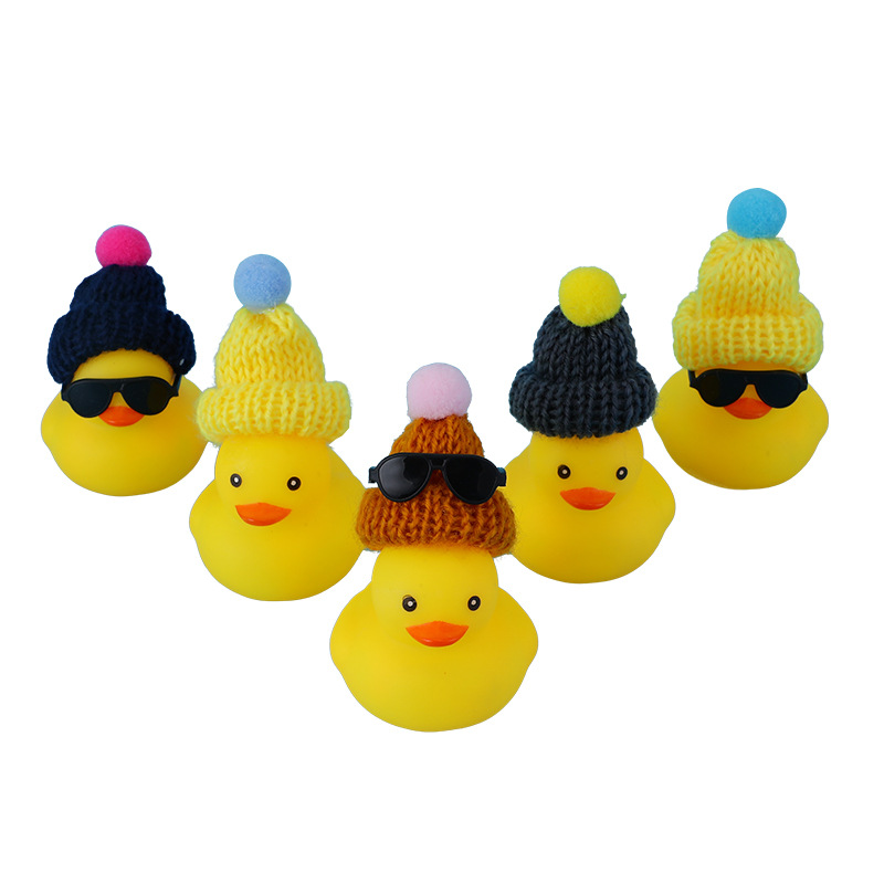 Little Yellow Duck playing water bath toy hat little duck hand playing lemon tea sunglasses vinyl doll duck