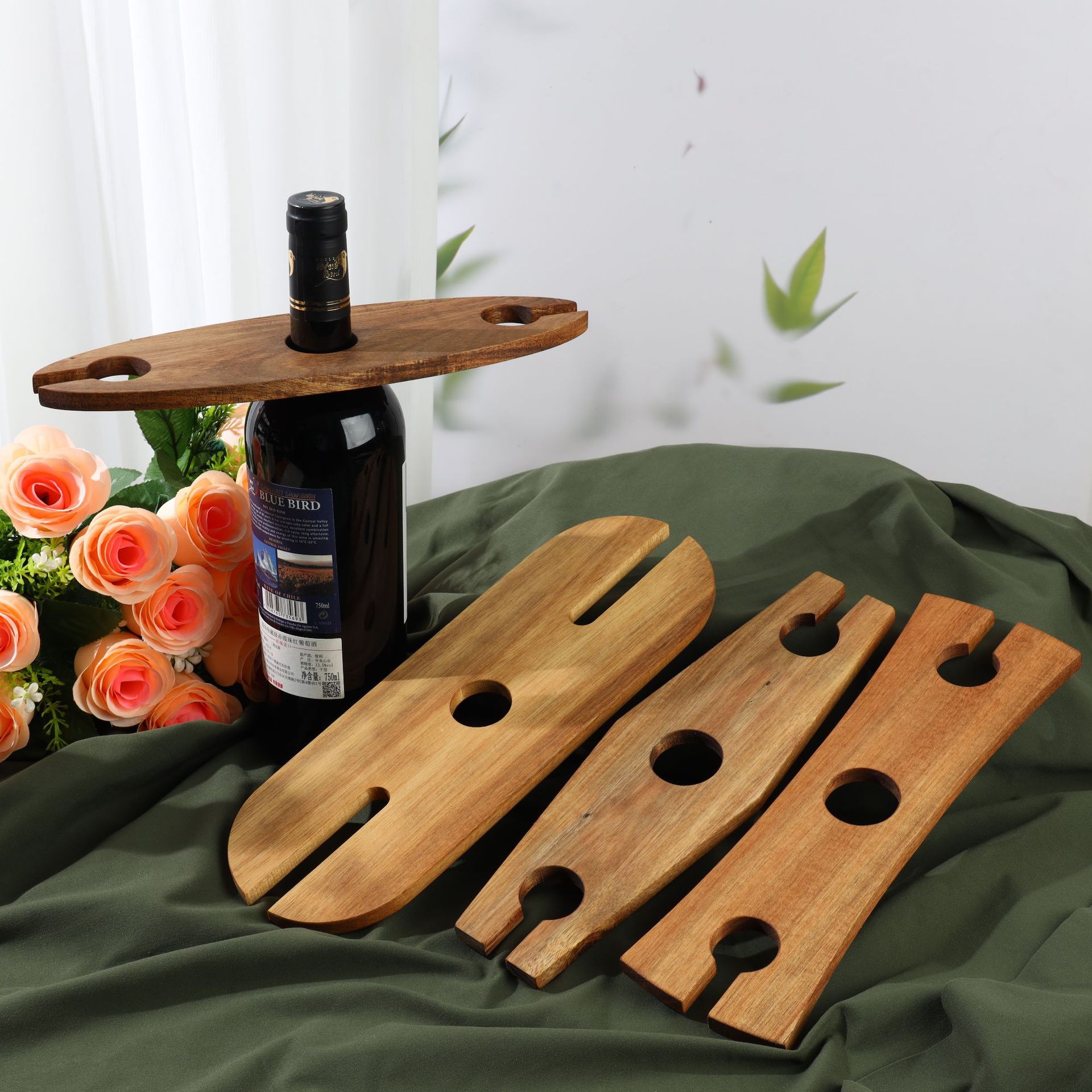 Amazon Hot Selling Red Wine Rack Red Wine Holder Bottle Wooden Shelf Ornaments Cup Holder Modern Simple Red Wine Wooden Bracket