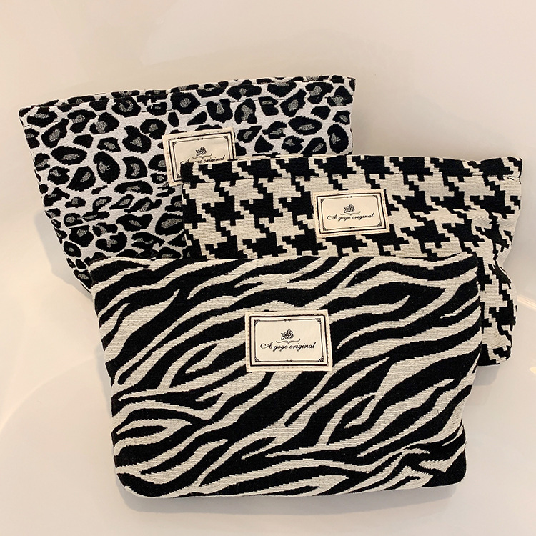 Amazon cross-border leopard print cosmetic bag thickened storage wash travel convenient hand cosmetic bag wholesale