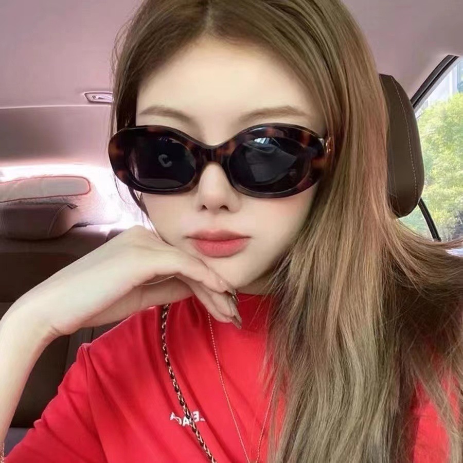 Oval retro sunglasses women's 2022 new European and American hot girl concave sunglasses high-end feeling ins street shot Net Red