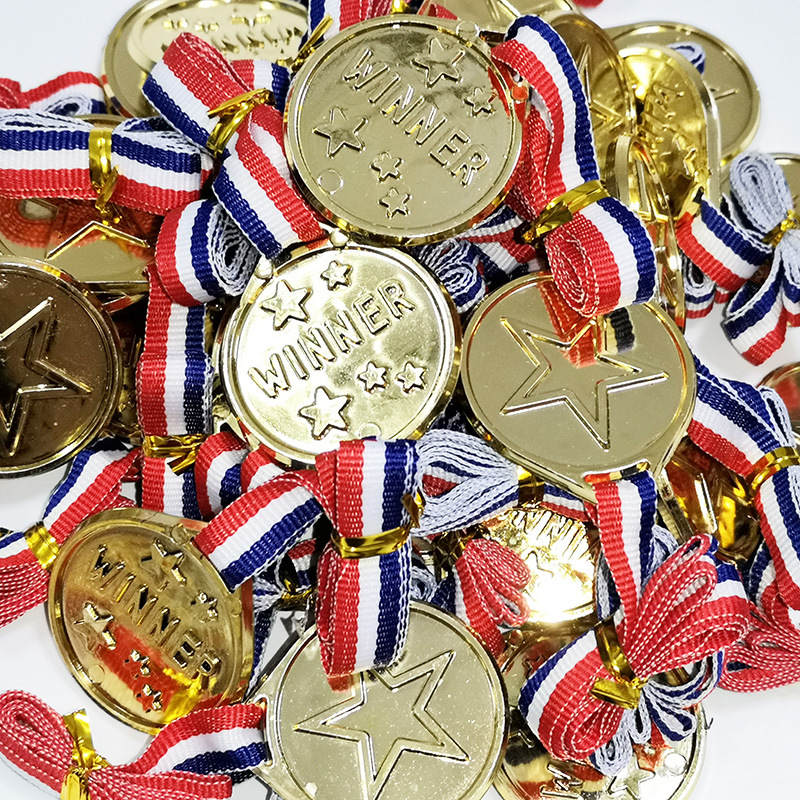 Spot gold medal gold plastic medal listed gold man with lanyard kindergarten sports primary school students stars