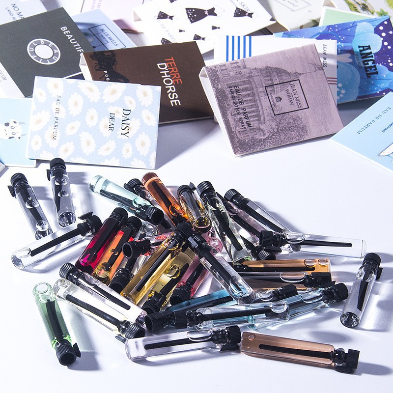 Small town Yixiang men's and women's perfume wholesale card perfume blue wind chimes underworld Road Blue Earth perfume 2ml