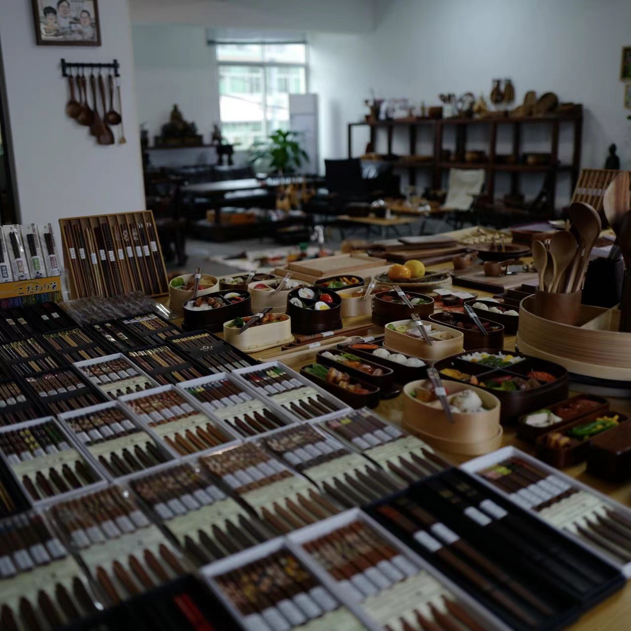 Yfjy exquisite gift tableware personality cooking pointed head household solid wood chopsticks tableware supplies five pairs of suit wholesale