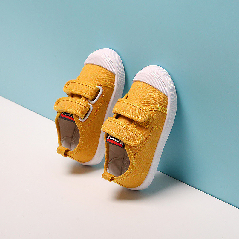 Funny children's shoes Children's canvas shoes boys and girls new soft bottom children's shoes kindergarten indoor shoes Korean autumn