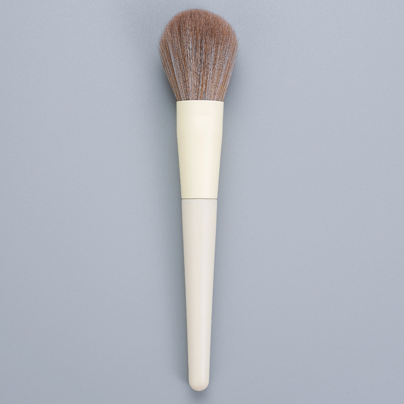Factory direct soft wool zero scattered powder brush single blush brush does not eat foundation makeup tools set makeup brush a pack