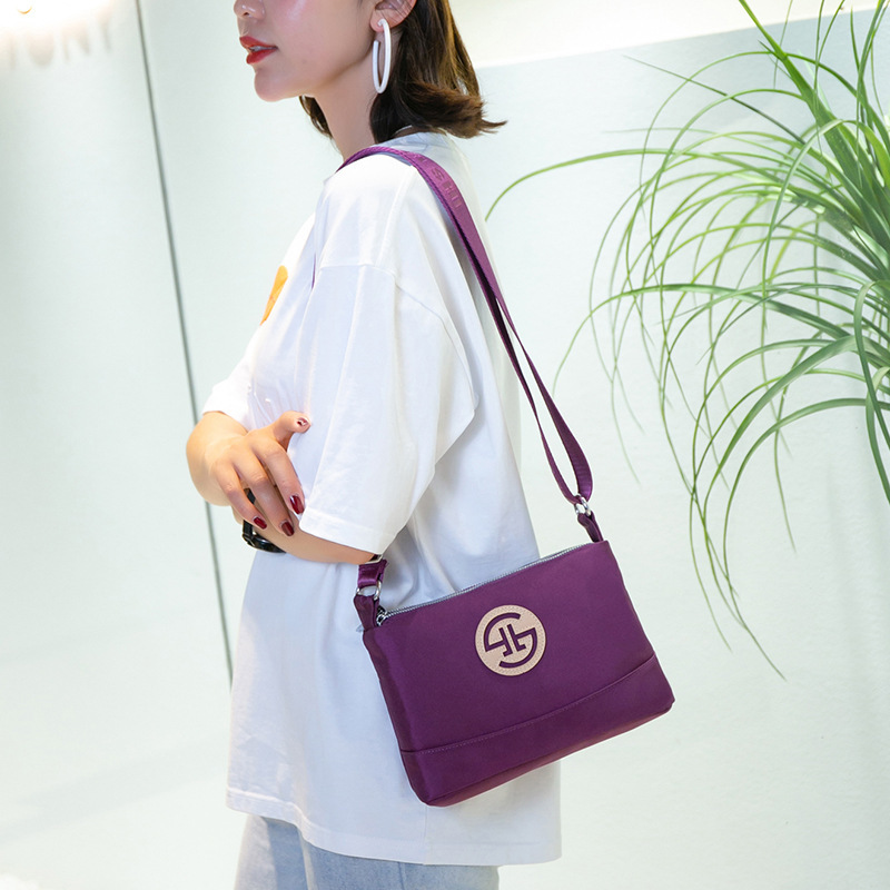 Gerang Shi cross-border Vietnam Thailand new contrast nylon diagonal women's bag wholesale shoulder mobile phone key coin purse