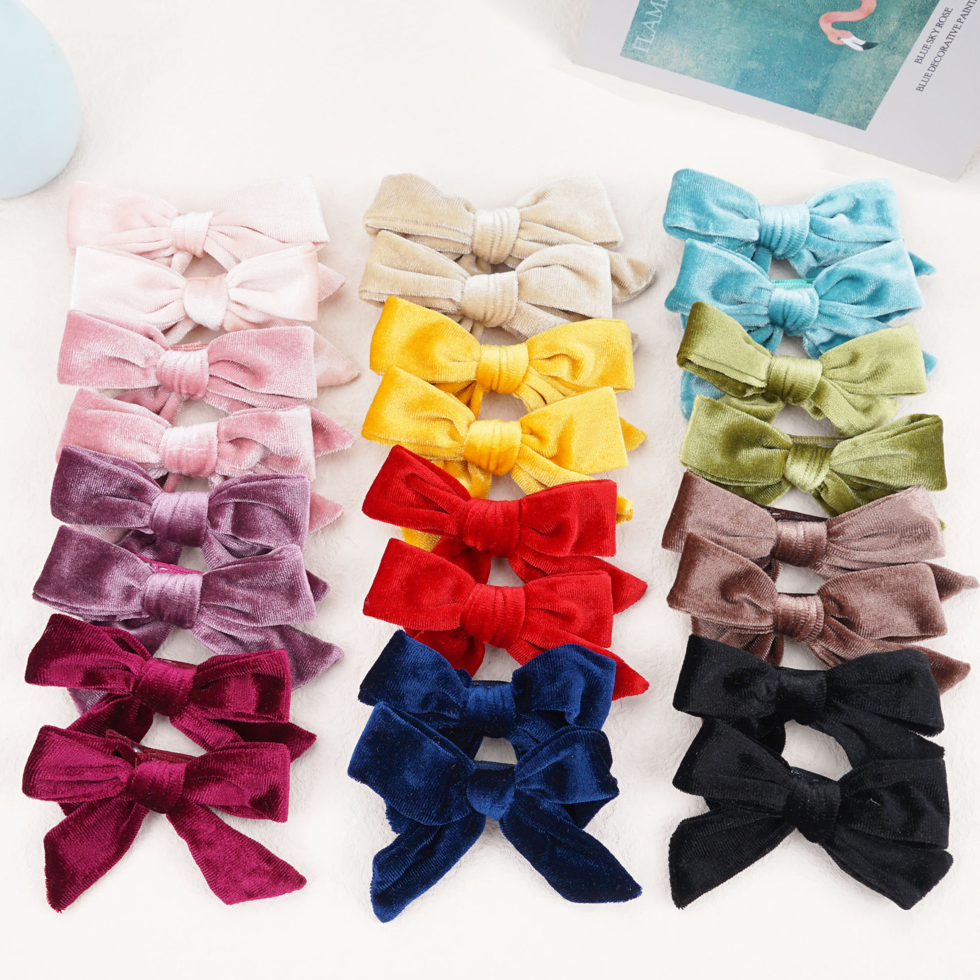 European and American Autumn and Winter Hot Selling Children's Bow Hairpin Golden Velvet Girl Jewelry Flannel Bag Cloth Clip Headwear 9343