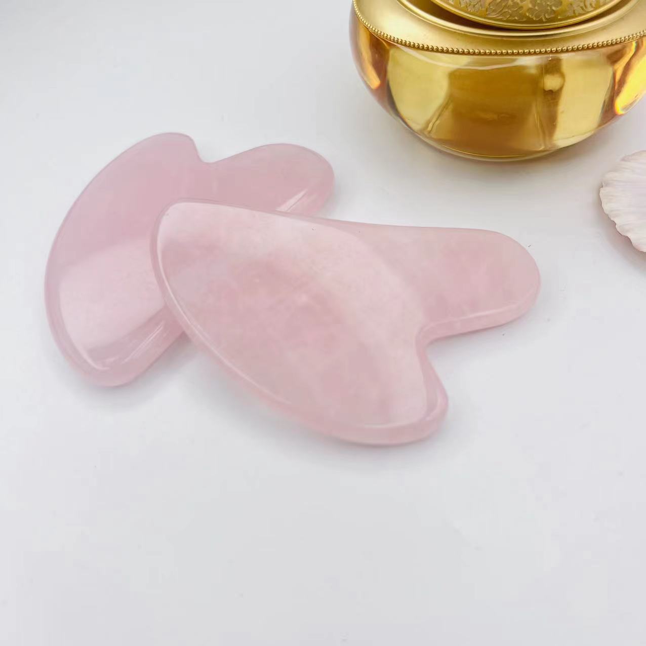 Jade scraping Board natural pink crystal heart-shaped scraping facial tendon pulling massage board V-shaped finger scraping board