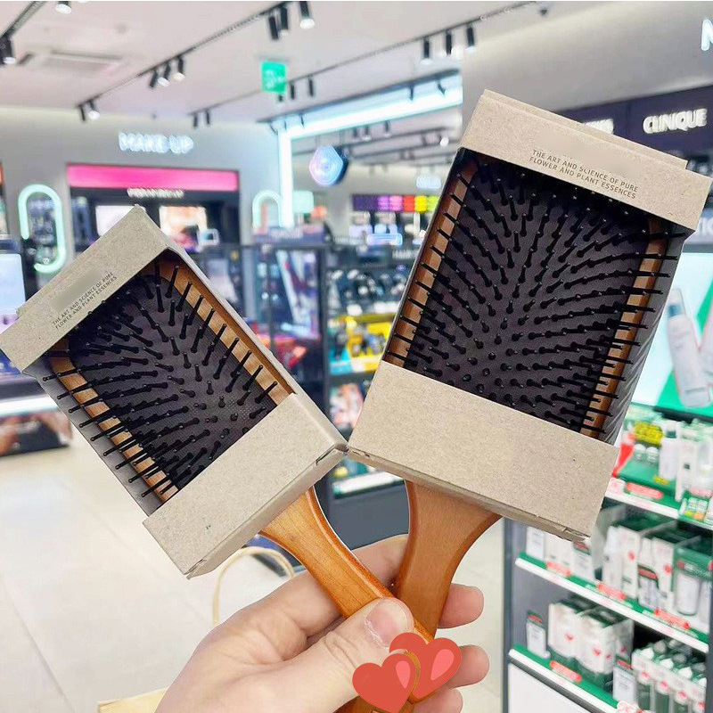 艾凡達は同じ木製のエアバッグのケヤキの空気クッションを使ってmini頭皮をマッサージして櫛の艾梵達の贈り物の箱をマッサージします。|undefined
