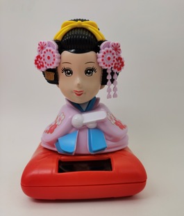 Creative Solar Dancer Shake Head Nodding Doll Song Ji Car Decoration Cute Woman Kimono Doll