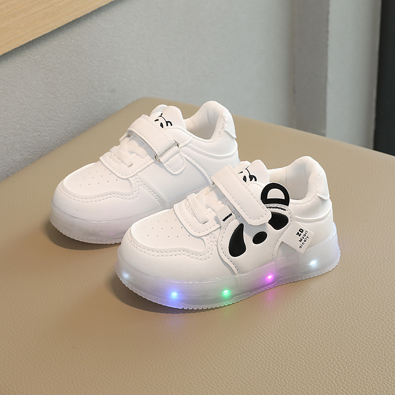 Children's LED light-on shoes 2024 spring new boys and girls panda leather board shoes baby soft bottom non-slip shoes fashion