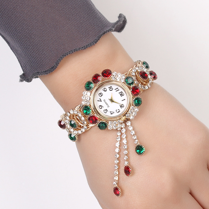 Women's New Bracelet Watch European and American Retro Women's Watch All-match Rhinestone Watch Fashionable Korean-style Tassel Quartz Wrist Watch