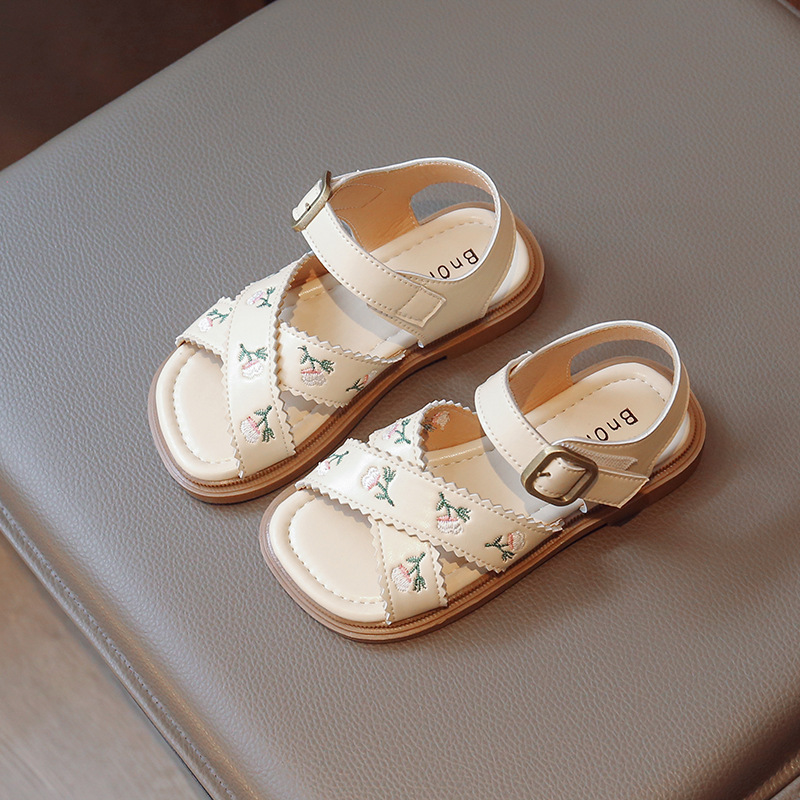 Chinese Style Girls' Sandals 2023 Summer New Embroidered Flower Baby Girl Casual Big Girl Princess Sandals