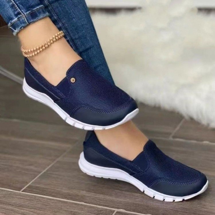Cross-border Large Size 2023 Summer European and American Mesh Cover Foot Fashion Casual Travel Shoes Women's Slip-on Lazy Shoes