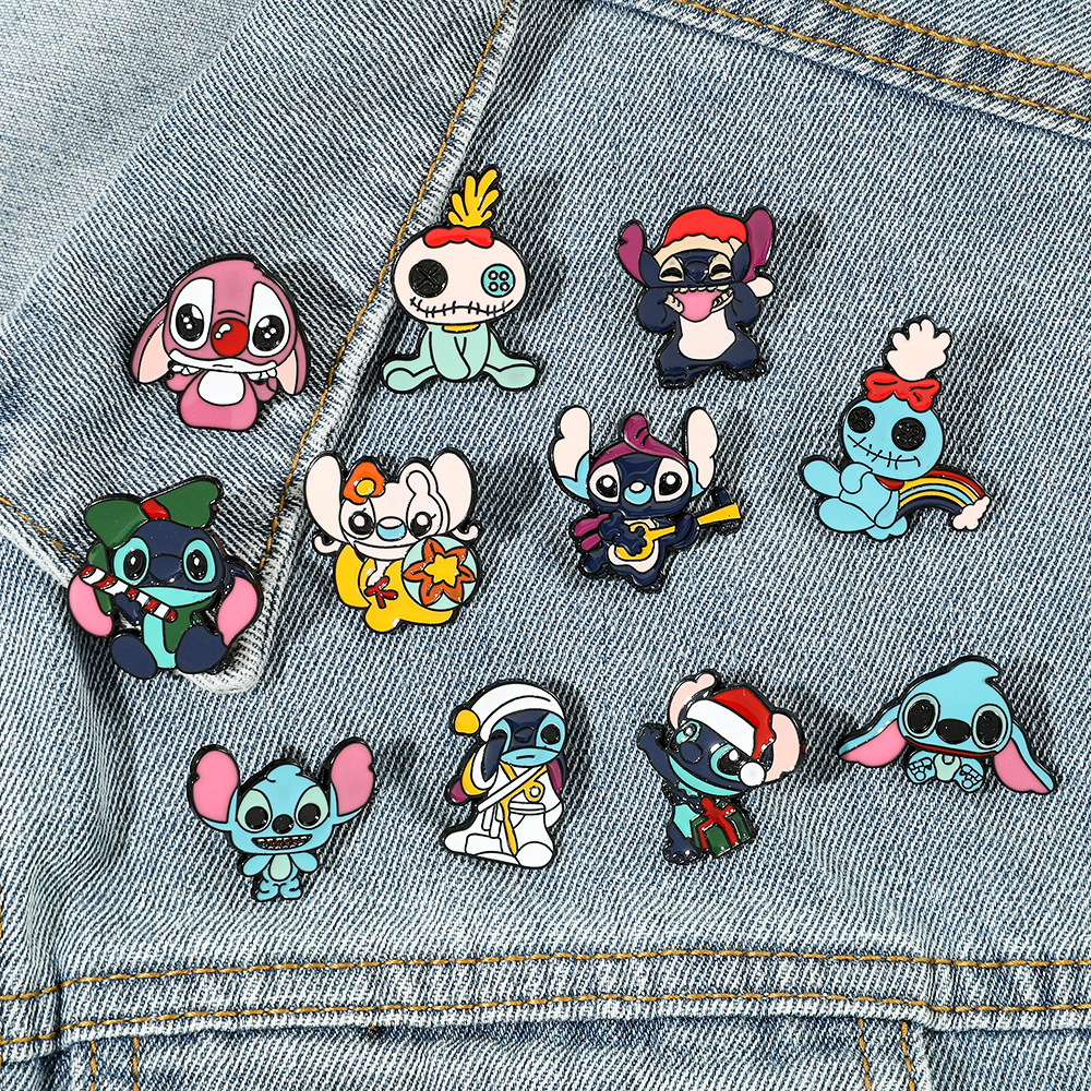 Brooch Wholesale 100 Stitch Brooch Cartoon Anime Metal Badge Star Wars Master Yoda
