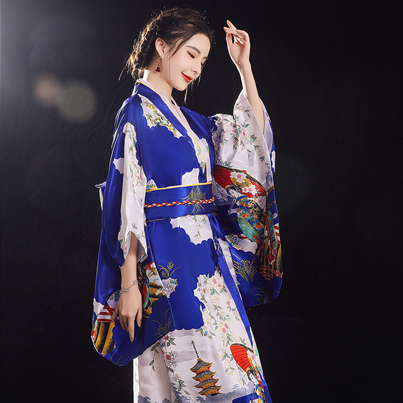 On behalf of 20223 new Japanese kimono network red explosions pajamas ladies satin large size robe bathrobe manufacturers batch