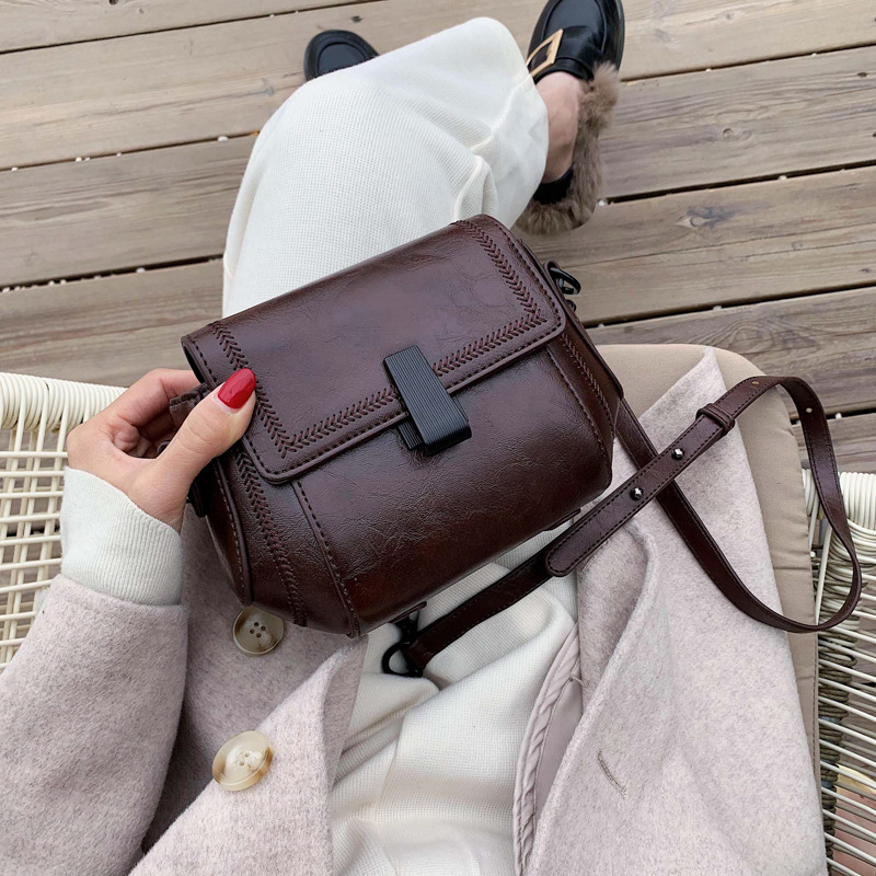 Bag women's bag 2023 new fashion trend Joker Korean style shoulder messenger bag small square bag wholesale