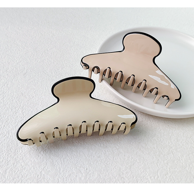 MINISO famous excellent products with Korean acrylic clip fresh girl geometric shape hairpin fashion clip_voghion.com
