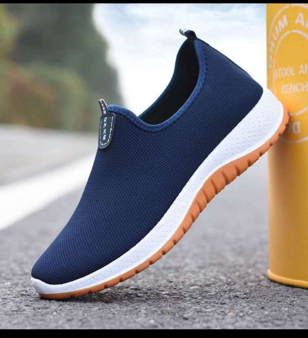 Middle-aged and elderly walking shoes father shoes breathable beef tendon soles old Beijing canvas shoes men's shoes men