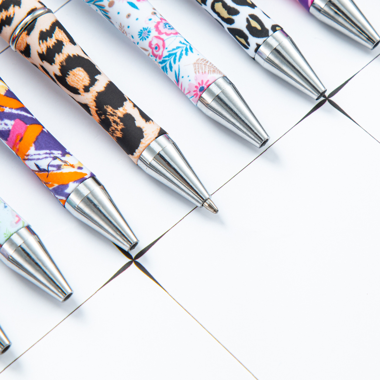 DIY plastic beaded pen free design logo water transfer cartoon pattern creative plastic beaded pen printable