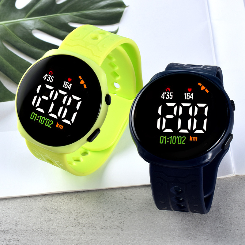 Factory wholesale new men and women students electronic watch spot sports waterproof hand ring watch children LED electronic watch