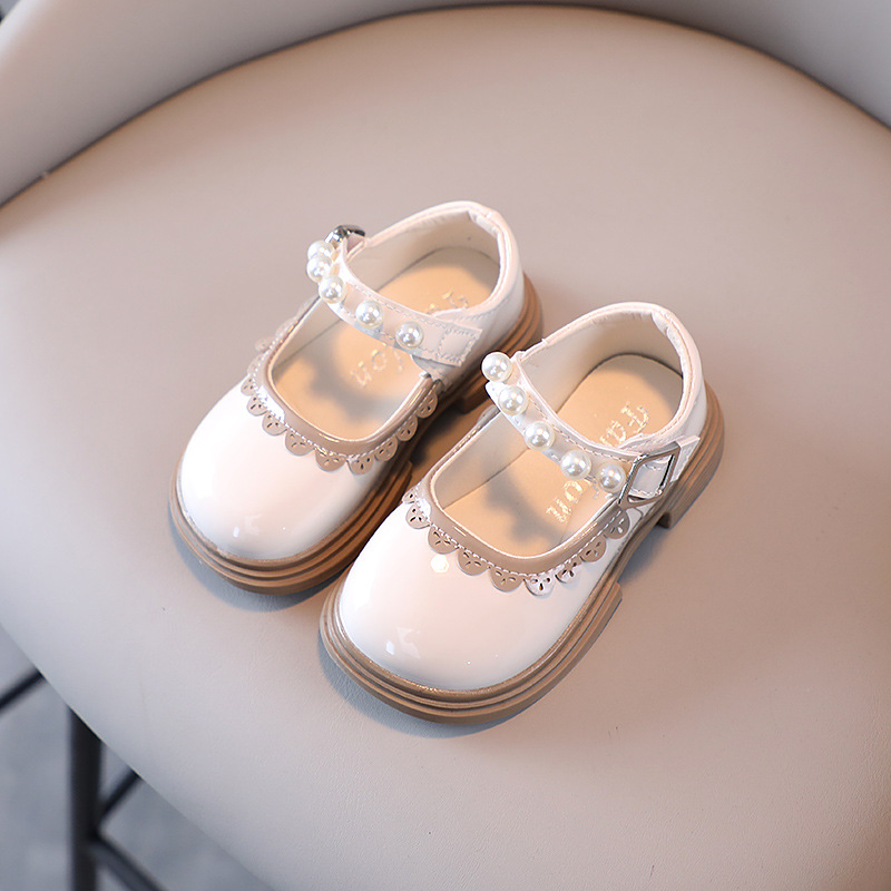 Girls' leather shoes 2025 spring new baby girl patent leather round head performance shoes activity performance shoes princess shoes wholesale