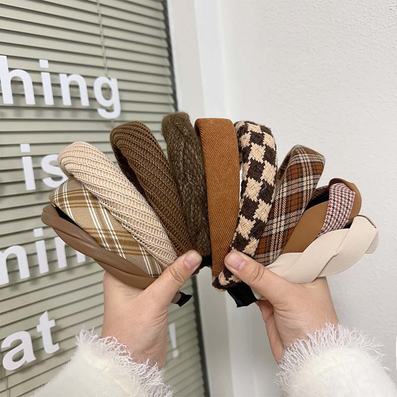 Autumn and Winter Retro Hong Kong-style High Cranial Top Maillard Hairband New Style Facial Hair Accessories High-grade Hair Bundle Plush Headband